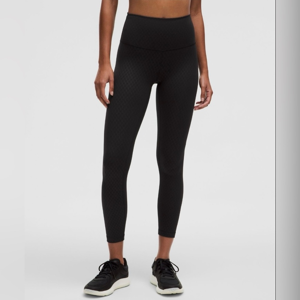 Lululemon Wunder Train High-Rise Tight 25” - Picture 2 of 6